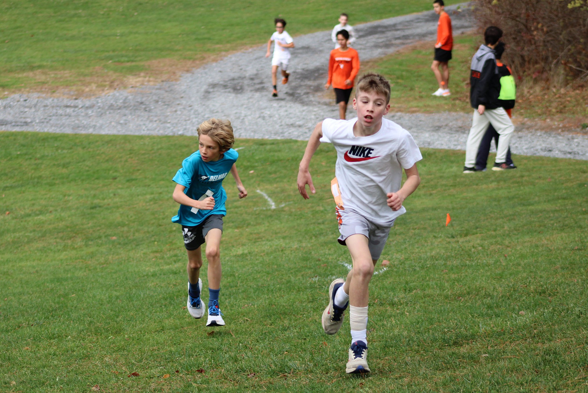 students running